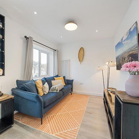 Апартаменты Newly Refurbished 2 Bed Flat Милл-Хилл Экстерьер фото