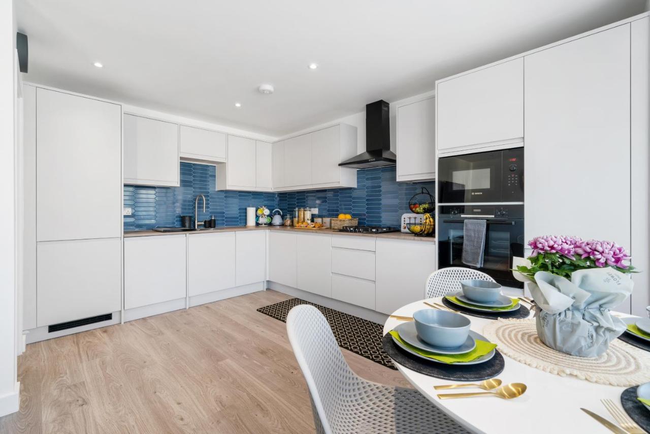 Апартаменты Newly Refurbished 2 Bed Flat Милл-Хилл Экстерьер фото