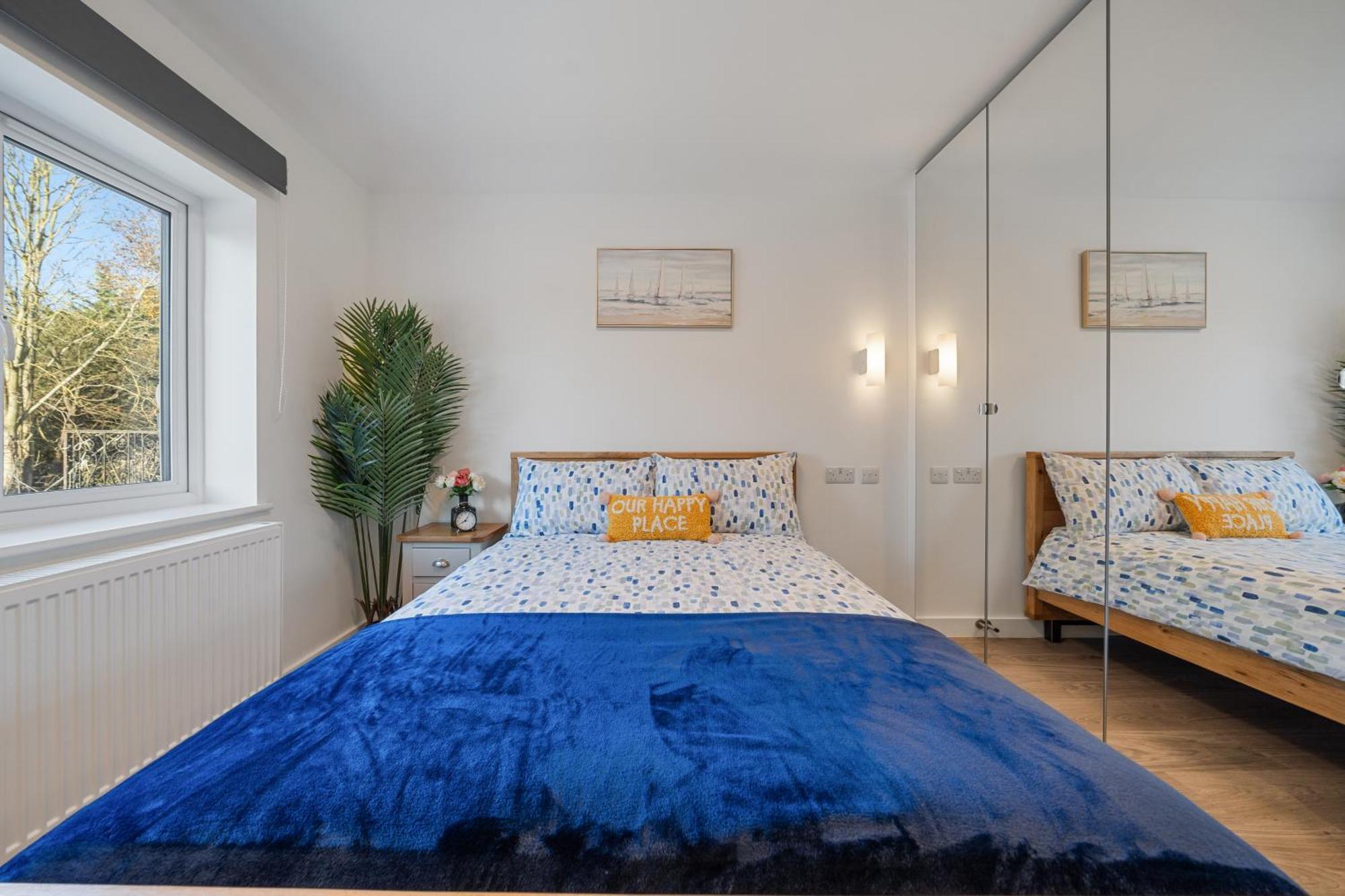 Апартаменты Newly Refurbished 2 Bed Flat Милл-Хилл Экстерьер фото